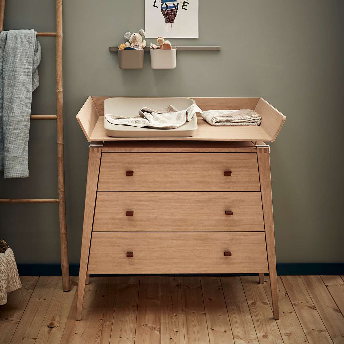 Leander Linea Dresser Changing Table Attachment in Oak