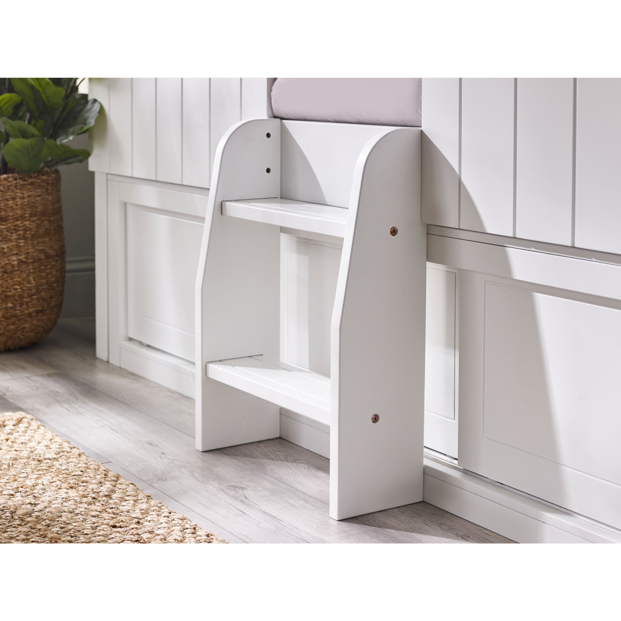 Acorn Treehouse Mid Sleeper Bed in White
