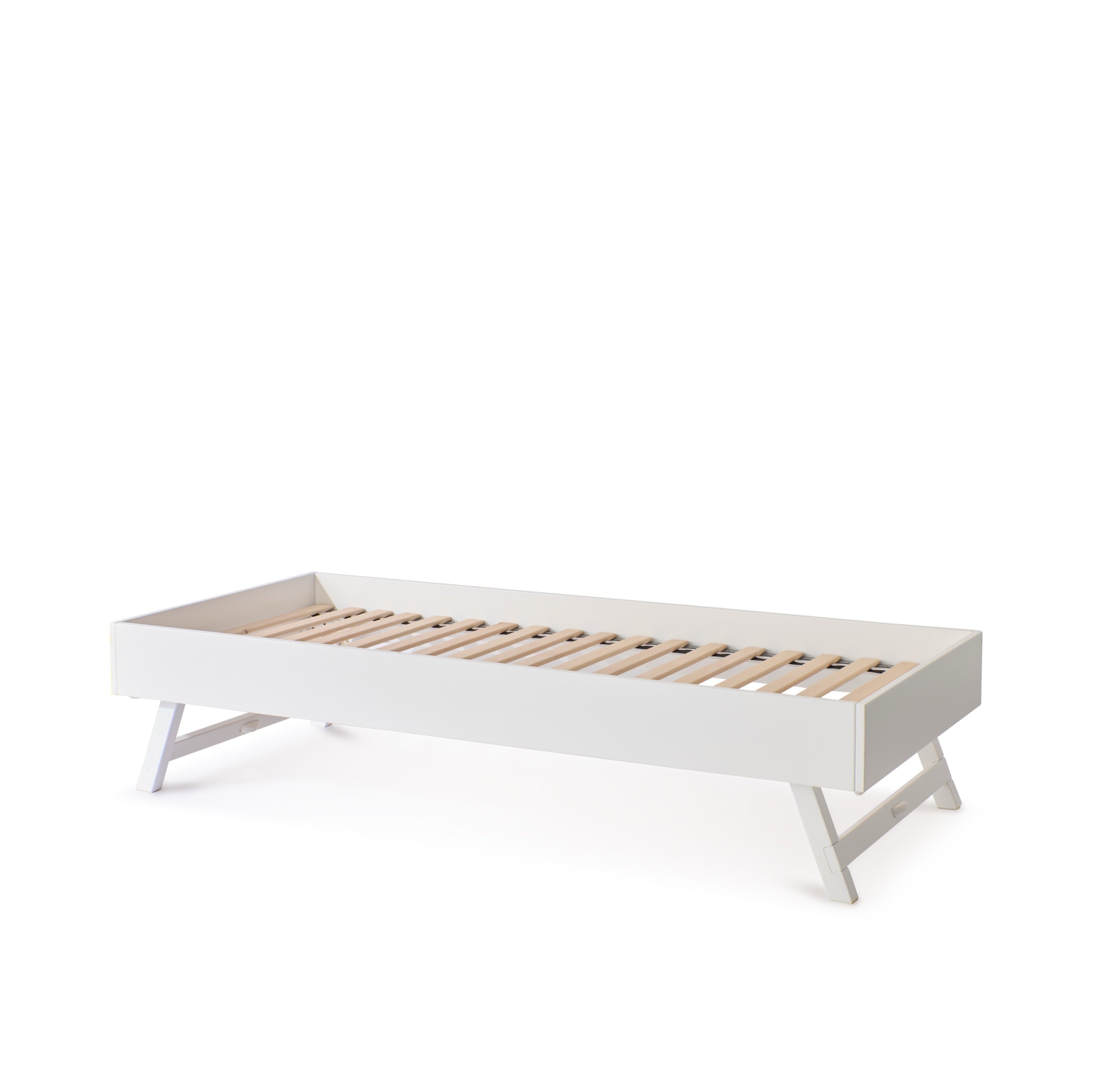 Isle of Dogs Design Pull-out Trundle Bed