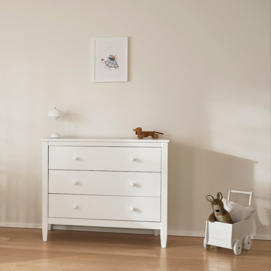 Isle of Dogs Design 3 Drawer Chest of Drawers in White
