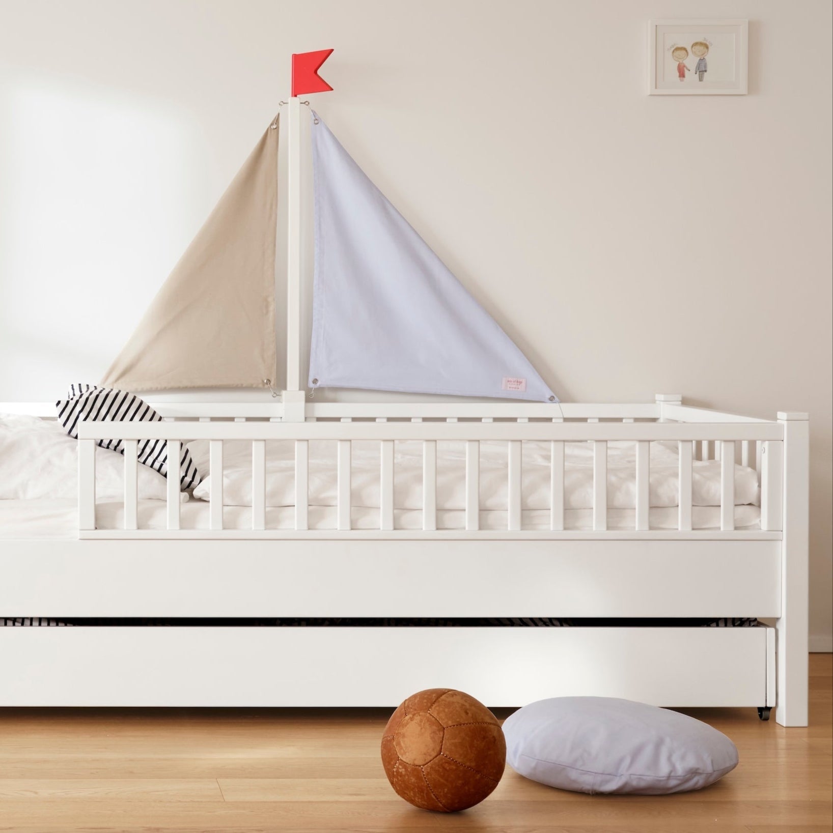 Isle of Dogs Design Children's Bed Sail Attachment