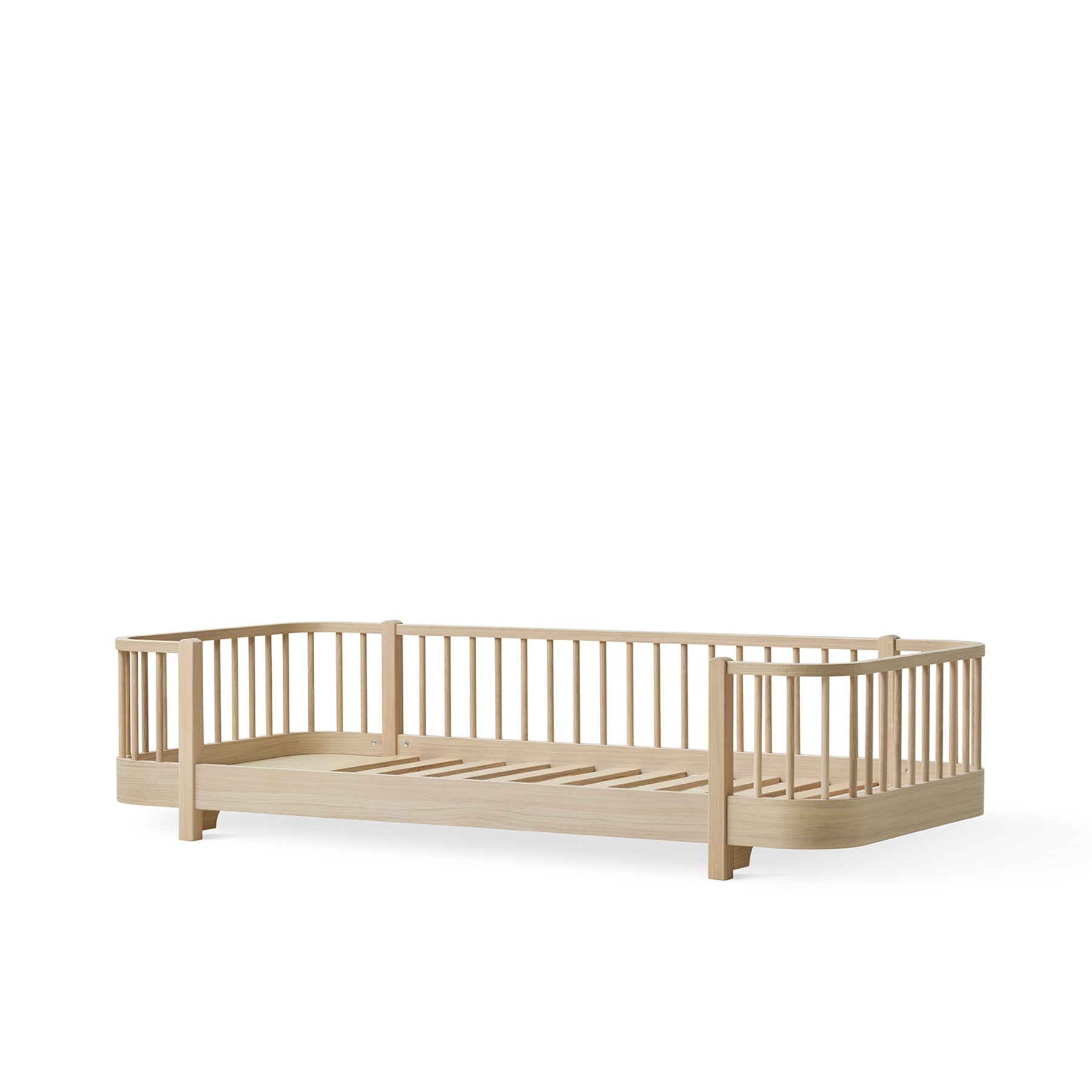 Oliver Furniture Wood Original Floor Bed in Oak