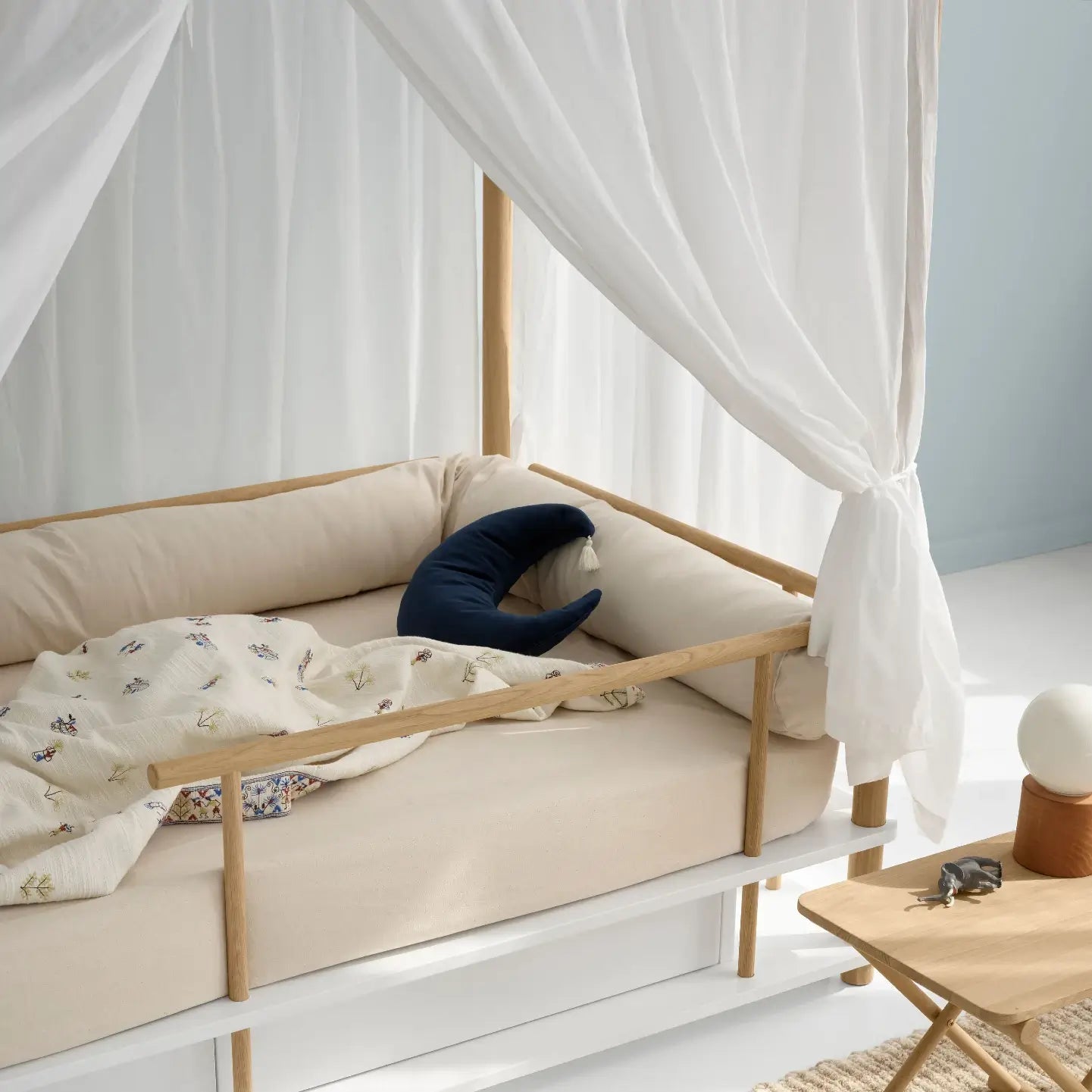 Oliver Furniture Camp Bed Guard in Oak