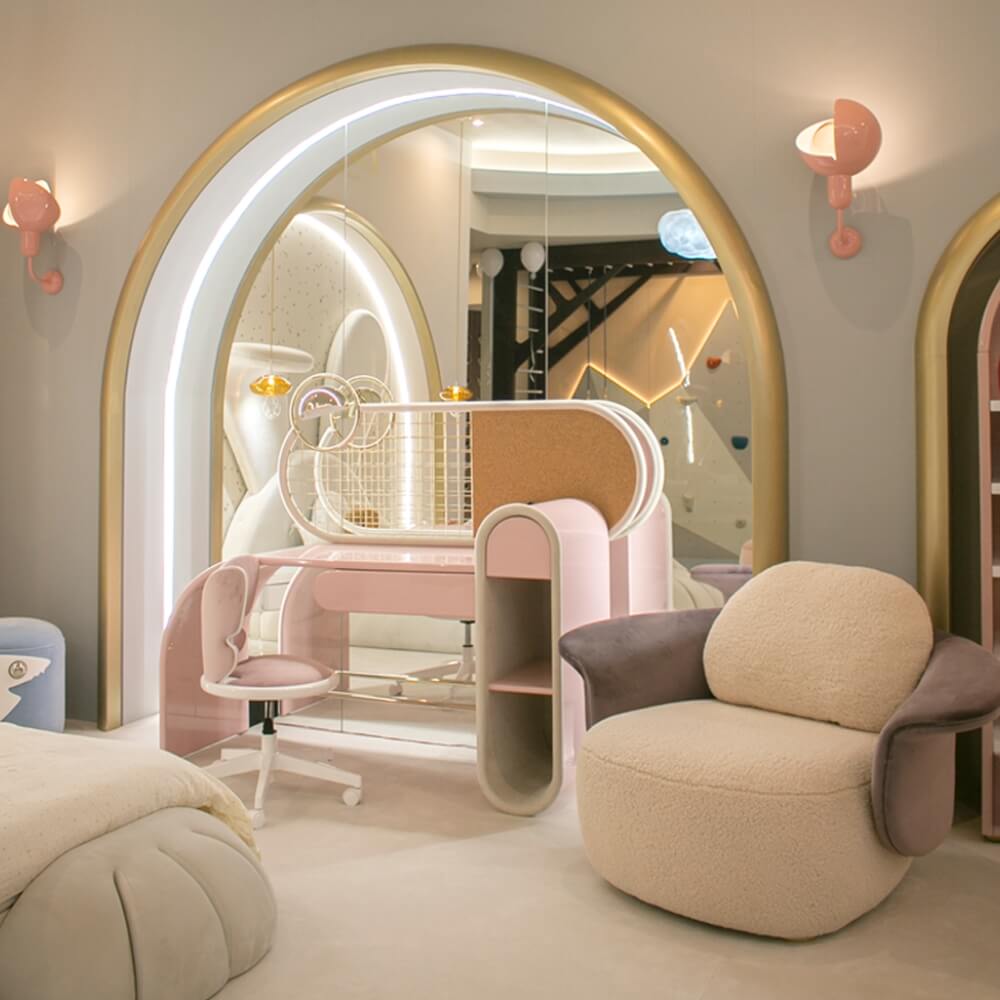 Circu Gold Plated Bubble Gum Desk