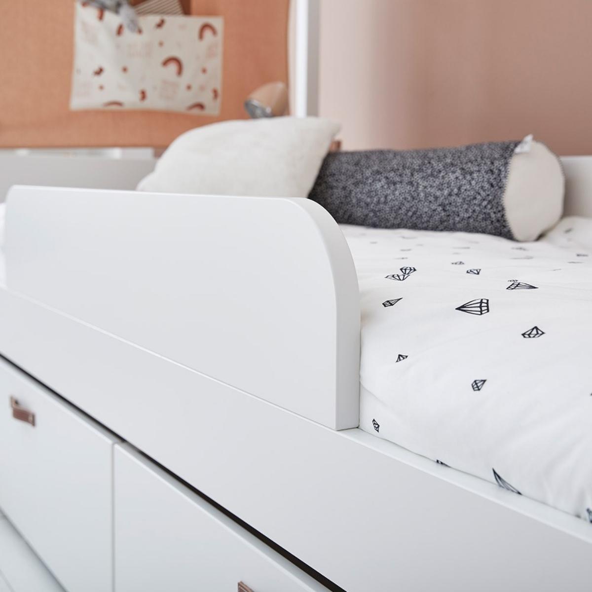 LIFETIME Kidsrooms Cool Kids Cabin Bed 