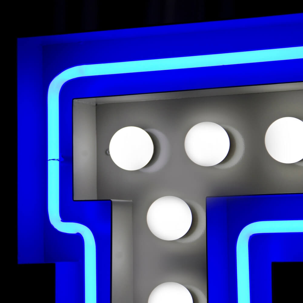 Circu Letter E Graphic Floor Lamp