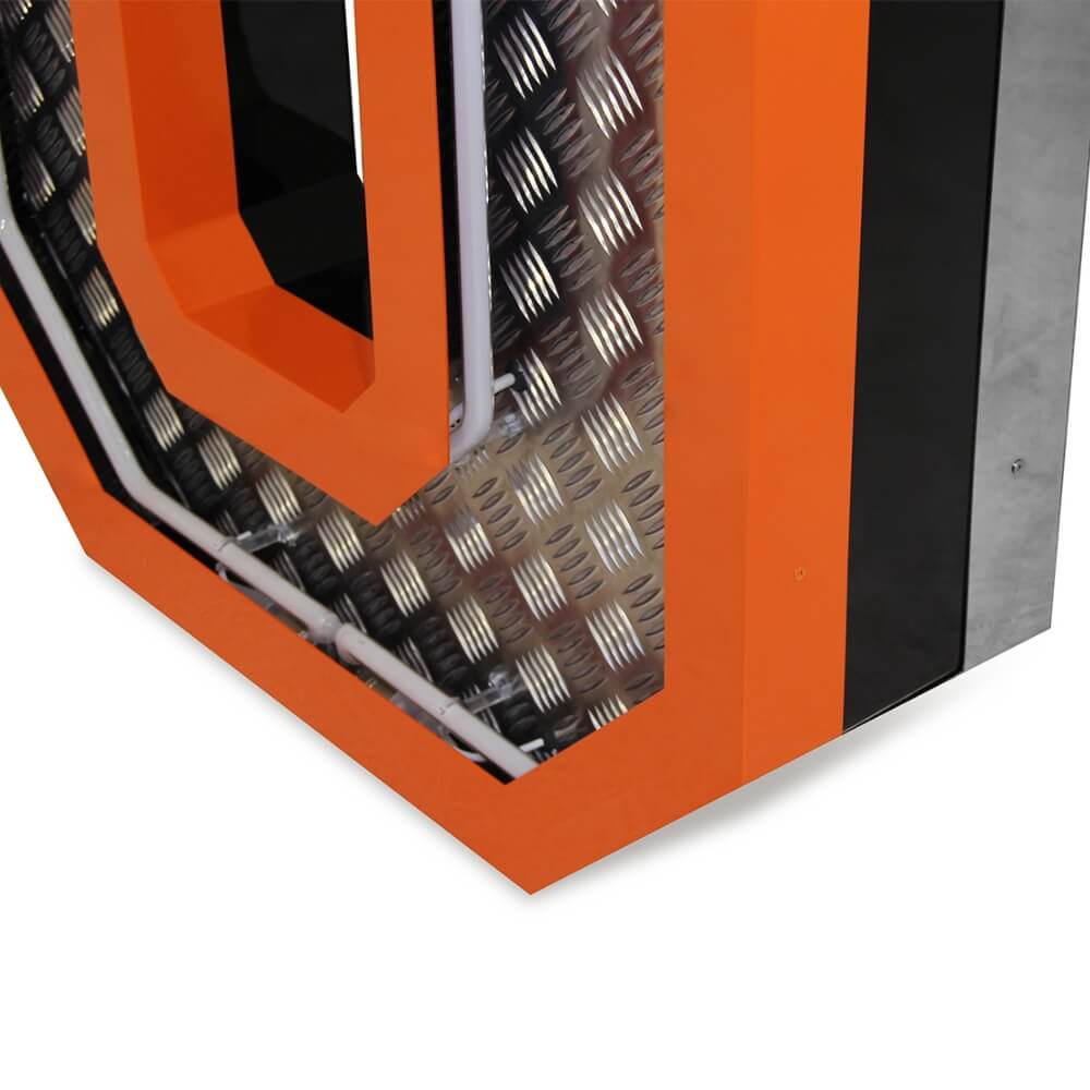 Circu Letter U Graphic Floor Lamp